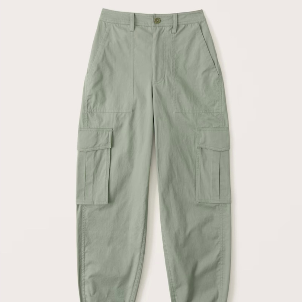 Abercrombie cargo joggers - L